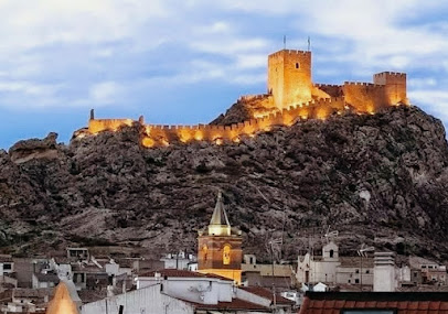 Zwiedzanie Castel del Saix i okolicy